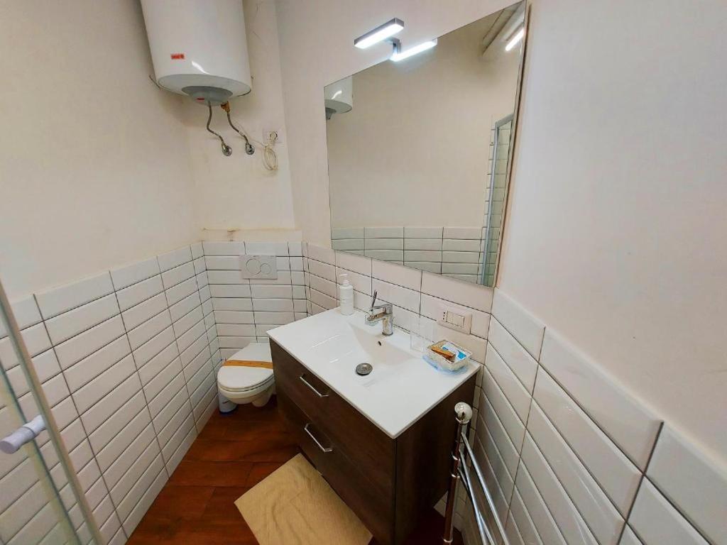 Free Breakfast- Cozy Steps From The Colosseo * Rom